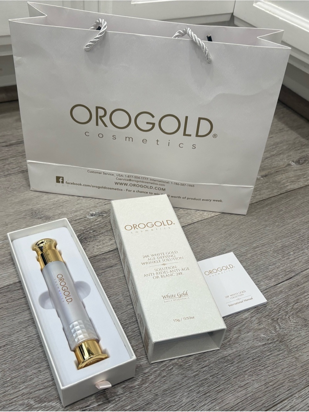 Orogold White Gold Anti-Aging Serum - White & Gold